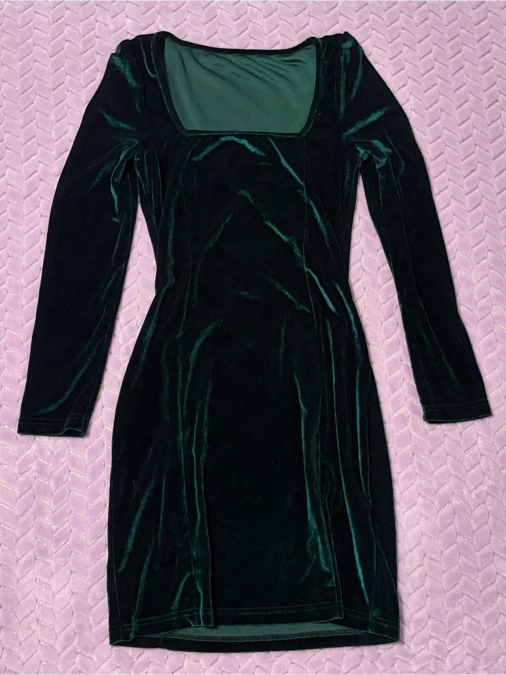Women’s Deep Green Velvet Long Sleeve Square Neck Dress